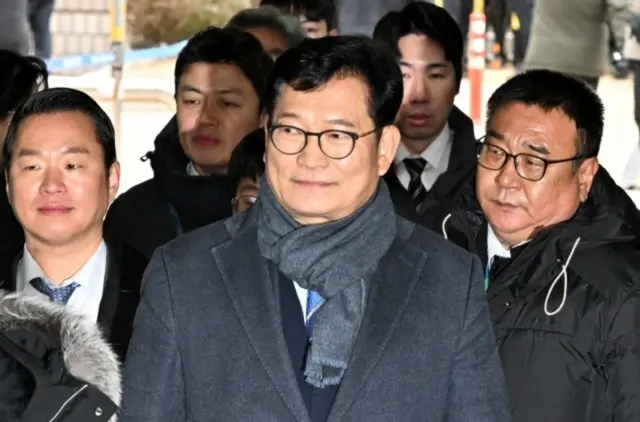 宋永吉氏、保釈決定で在宅起訴へ …「違法政治資金」控訴審＝韓国