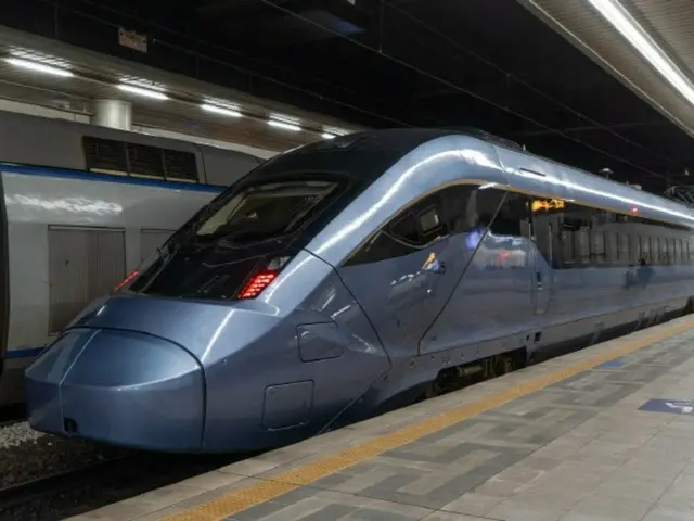 Korea unveils second generation high-speed train "KTX" to reduce noise and improve ride comfort