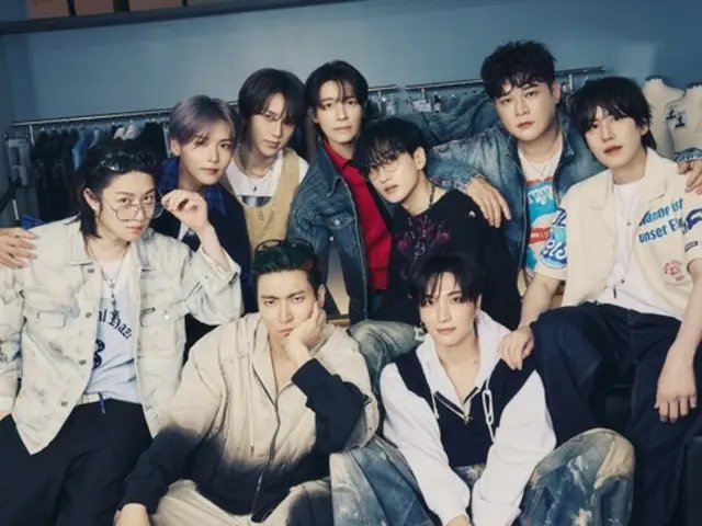 "SUPER JUNIOR" exceeds 300,000 copies sold in the first week of their 12th full album... Remarkable performance even in their 20th anniversary since debut