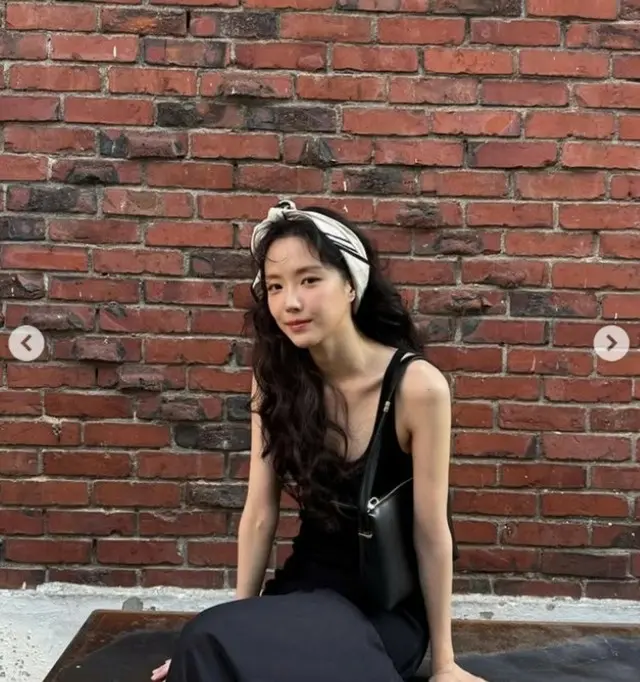 ソン・ナウン（元Apink）、ダイエットを刺激するすらりとしたスタイル