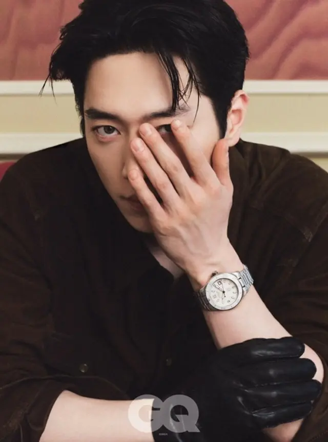 俳優ソ・ガンジュン、さすが元祖“顔の天才”…グラビアで表現した“無敵のビジュアル”