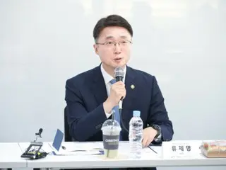 "Data regulations are preventing South Korea from becoming an AI powerhouse"... The government is seeking a solution