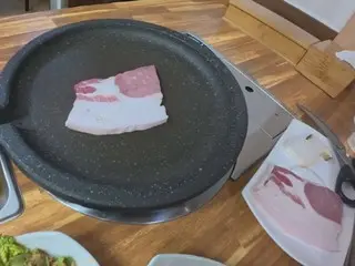 Korean media suspends operation of Ulleungdo's "fatty samgyeopsal" restaurant