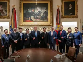 Trump gives thumbs up to negotiators who secured trade agreement with South Korea... smiling brightly at the White House