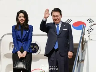 Former President Yoon and his wife's visit to Ukraine is "illegal"...Opposition party accuses them of "passport law violation" = South Korea