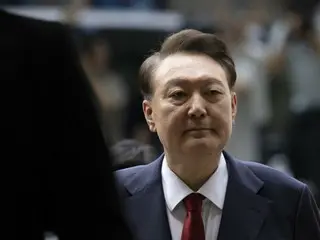 Jeon Hyun-hee, a member of the Democratic Party, said, "Former President Yoon Seok-yeol eats well in the detention center and stays in an air-conditioned visiting room all day." (South Korea)