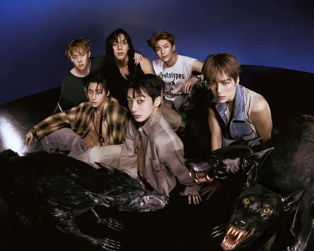 「MONSTA X」が近寄りがたり「アンダードッグ」に変身した。