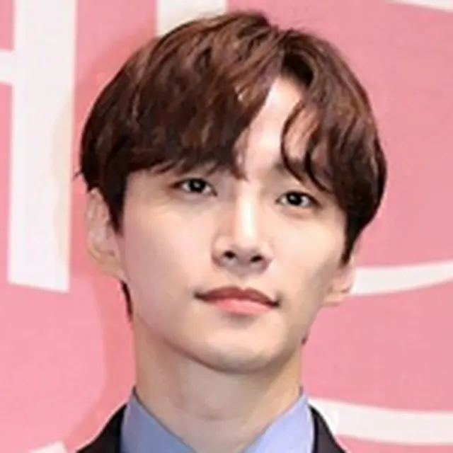 Junho（ホ・セク）