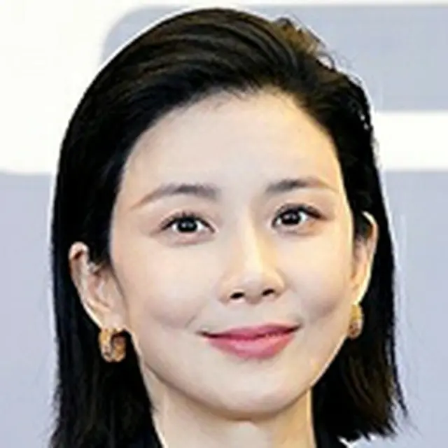 Lee Bo Young