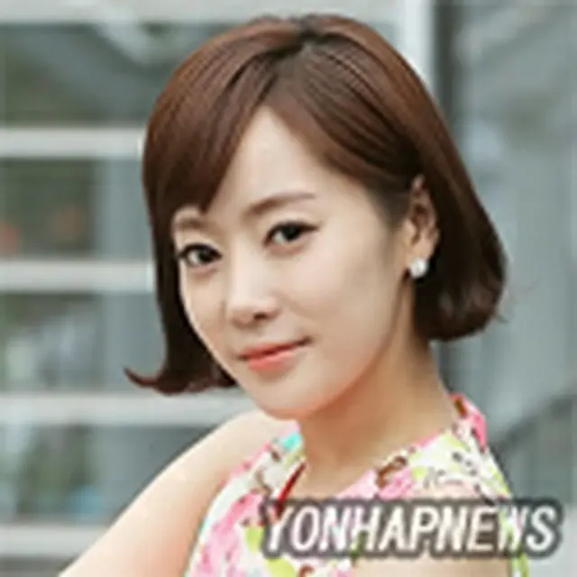 Yoon AhＪeong（ミン・ギョンチェ）