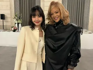 "BLACKPINK" Lisa and her idol Rihanna have a close atmosphere... Two shots released