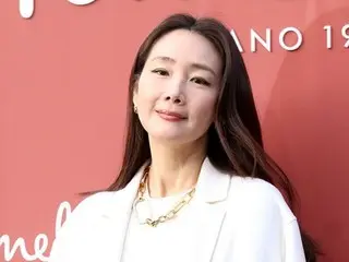 [Photo] Actress Choi Ji Woo attends Korean launch event of jewelry brand... Elegant in all white