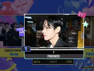 "BTS" V ranks first on "M COUNTDOWN" for 2 consecutive weeks with "FRI(END)S"...I can't believe he's enlisted in the military