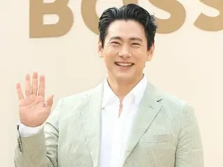 [Photo] Actor YOOTAEOH attends "BOSS" presentation...bright smile