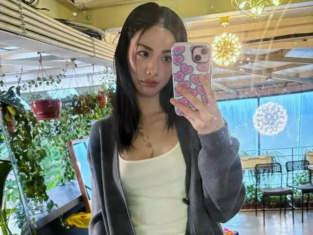 Nana (AFTERSCHOOLfrom), recent photo released... Attention focused on the tattoo on her décolletage