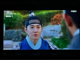 SHINee's Minho and EXO's Suho star in the new TV series "The Prince Has Disappeared" and are watching it live... "Please watch it a lot!"