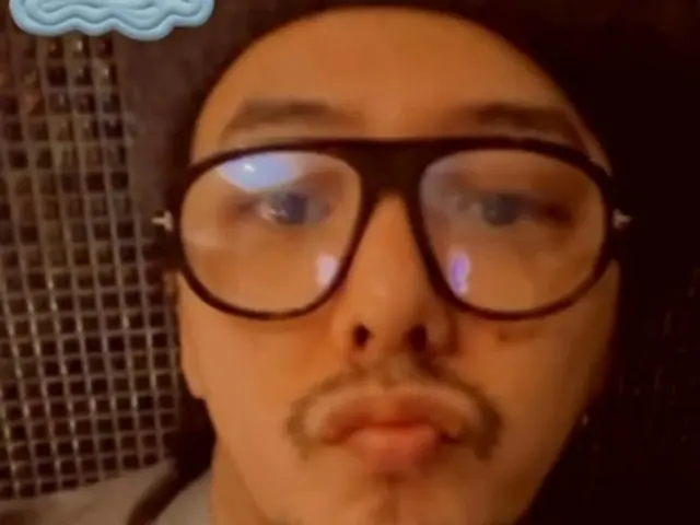 G-DRAGON (BIGBANG), recent photo with bushy beard