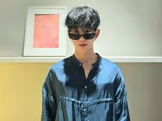 Actor Jung HaeIn looks sexy with messy hair, sunglasses and a satin top