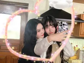Red Velvet's JOY and IVE's Lay reveal a photo of them together... so cute!