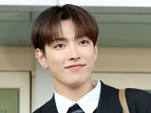 [Airport photo] ATEEZ's Hongjoong is heading to France!