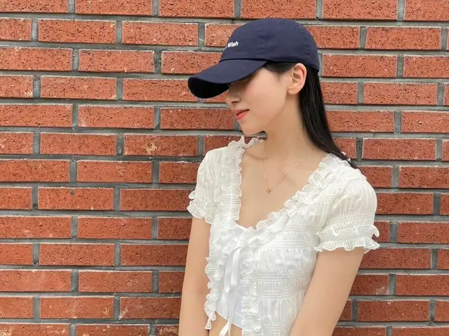 "TWICE" Mina, overwhelming liveliness with hip style