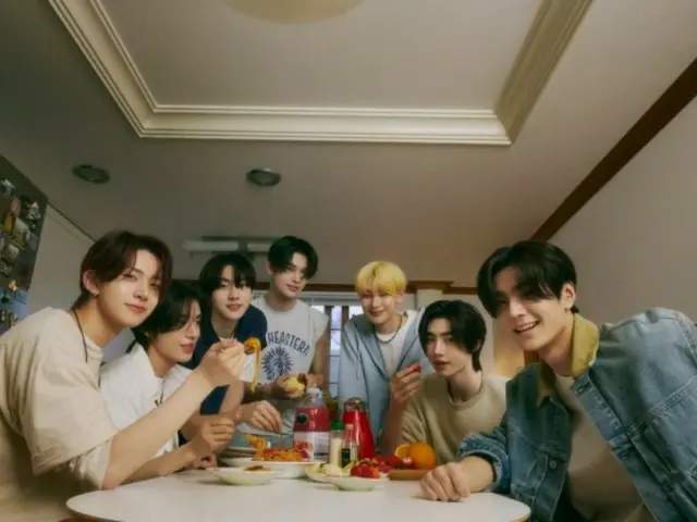 ENHYPEN's second full album sold 2.11 million copies in just 5 days... the fastest record