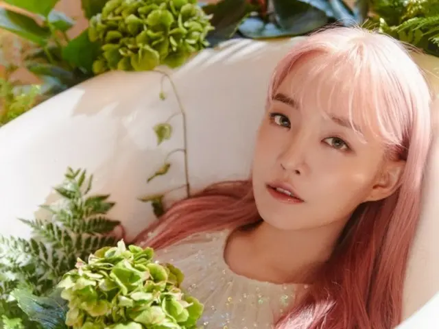 Singer Younha announces marriage... to non-celebrity man at the end of March