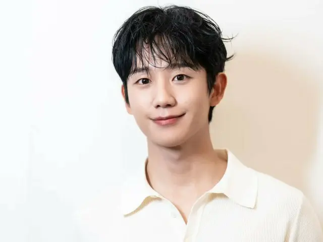 Actor Jung HaeIn, a refreshing visual that catches your eye... a unique charm