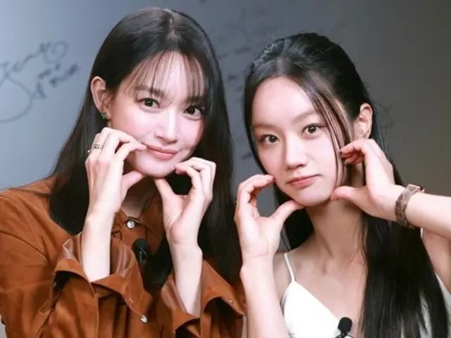 HYERI (Girl's Day) x Shin Min A, a cute girl next to a beautiful girl... A lovely photo of the two