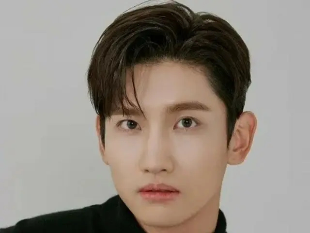 TVXQ's Changmin appears on the Europa League final preview show... "My dream came true and I'm excited"