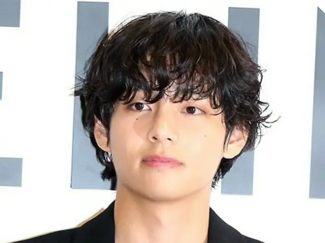 BTS' V takes first place in "Male star you want to go driving with" rankings... 2nd place is 2PM's JUNHO, 3rd place is Byeon WooSeok