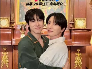 Yunho (U-KNOW) & ITEUK, leaders' warm hug... "TVXQ" & "SUPER JUNIOR", Forever
