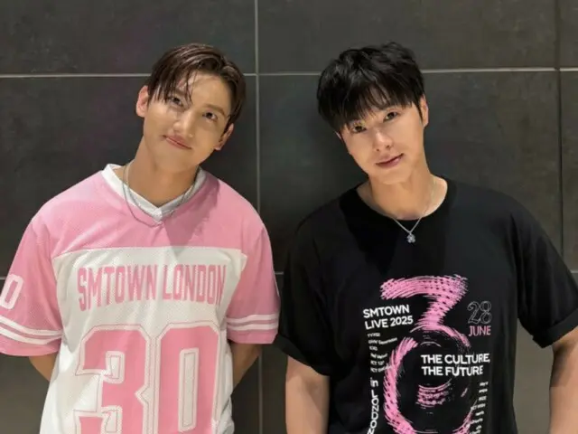 "TVXQ" greets fans after "SMTOWN LIVE 2025" London performance...so cute and cool!