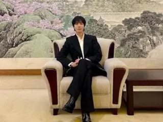 CNBLUE's Jung Yong Hwa reveals his stylish suit look... From Nanjing to Tokyo