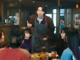 Movie "Confession History" releases special appearance stills featuring Gong Yoo and Jung Yu-mi... The couple runs a beer hall