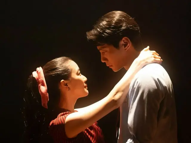 Lee Junyoung, stills of Japanese film "TOKYO TAXI" released... Chemistry with Aoi Yu