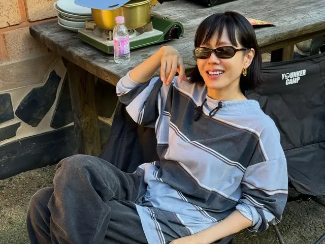 Actress Song Yejin's makeover is a huge success, from bob haircut to hip slippers.