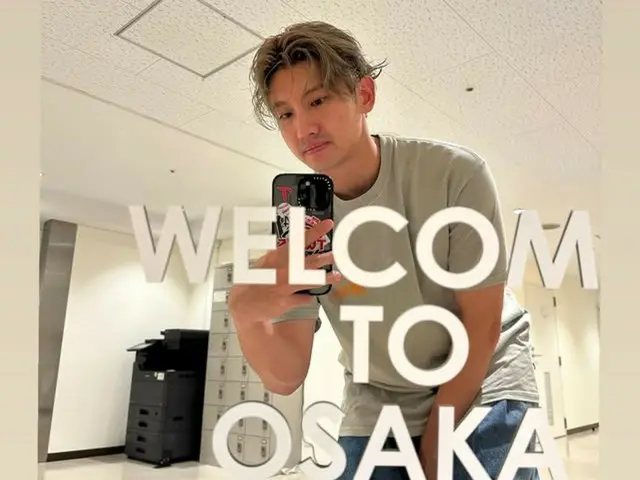 TVXQ's Changmin greets fans after the first day of his solo concert in Osaka