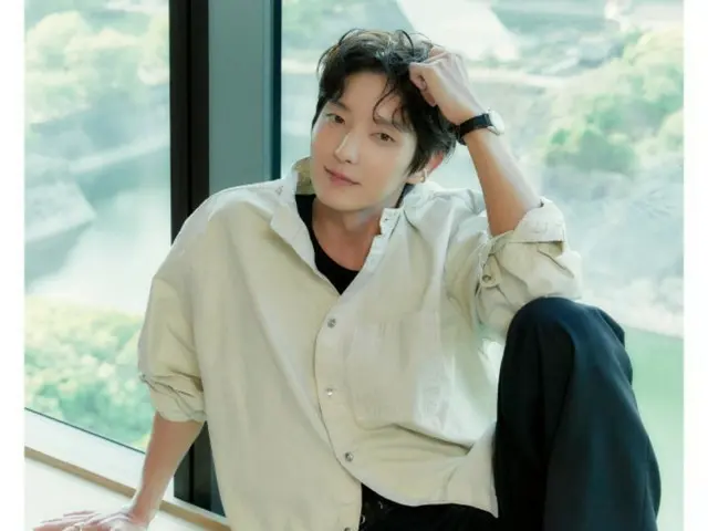 Actor Lee Jun-gi releases pictorial and interview taken in Osaka... "Considering his next project, preparing for a new chapter"