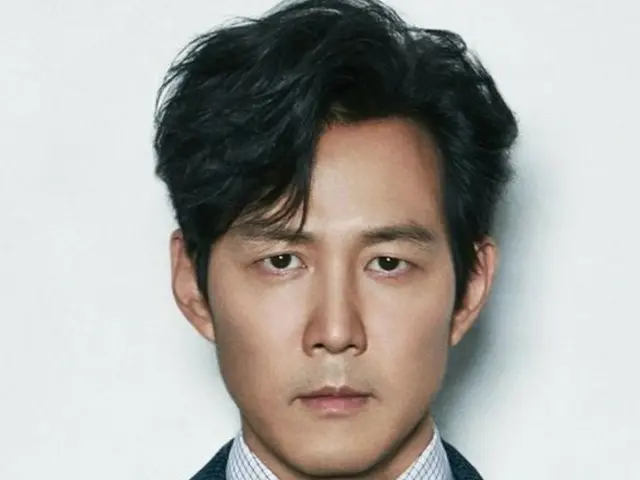 Actor Lee Jung-jae donates 11 million won to provide sanitary products to vulnerable young women