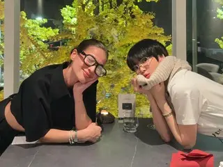 Actress Song Hye Kyo, short hair and a beautiful boyish look