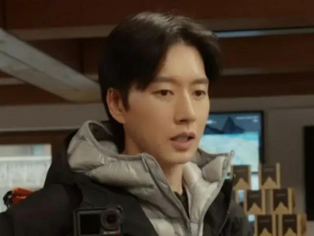 Actor Park Hye Jin spotted in Switzerland after a two-year hiatus... trekking with DEX and Lee Si Eon