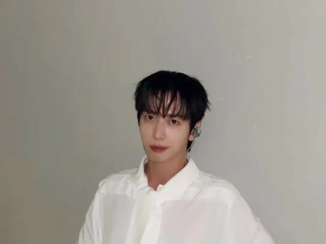 CNBLUE's Jung Yong Hwa reveals behind-the-scenes footage from SHINTOUYA performance... "My stolen heart still shines"